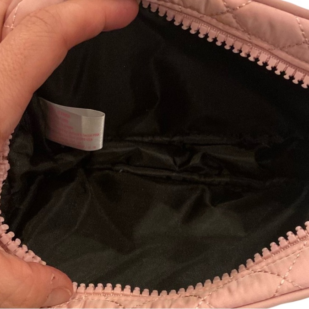 PINK Victoria's Secret Quilted Crossbody Belt Bag Fanny Pack - Picture 7 of 8